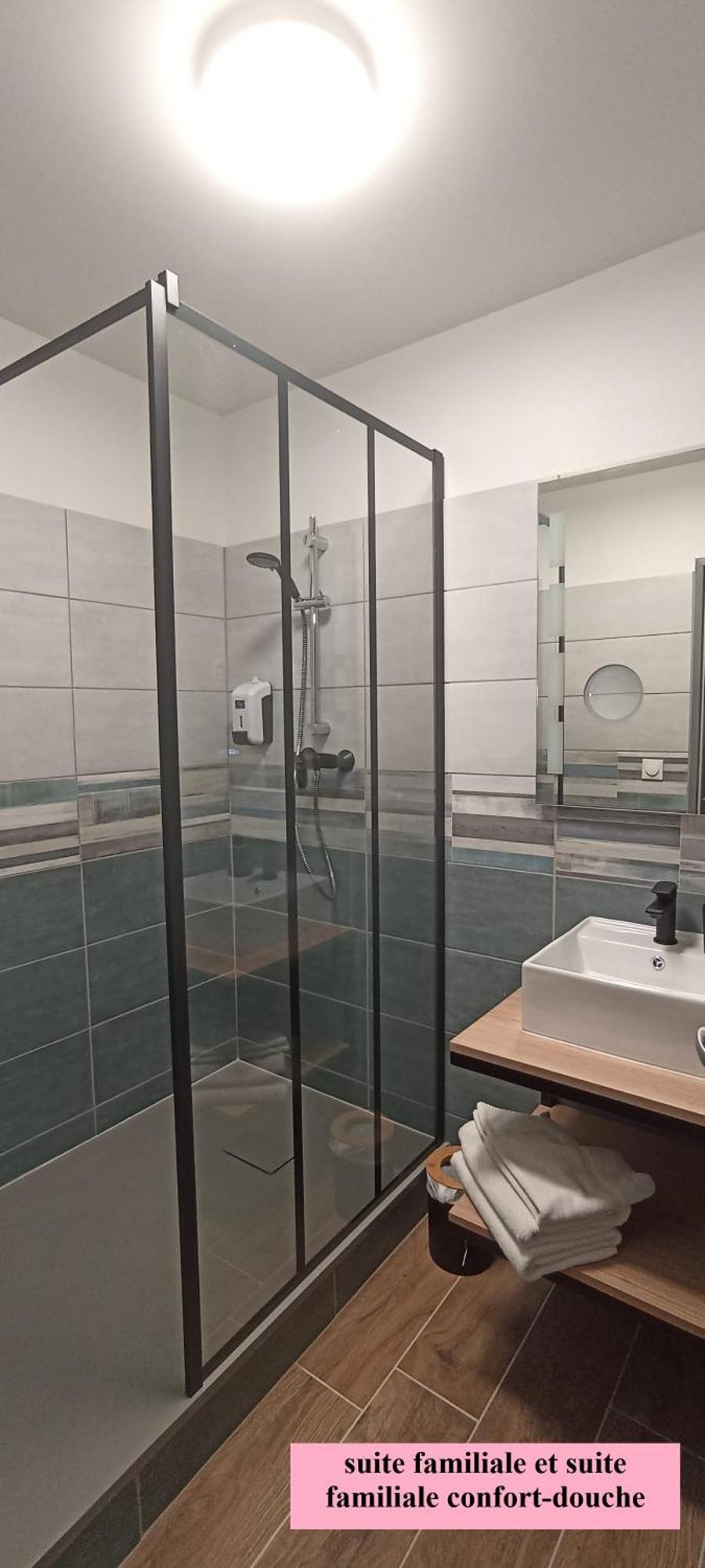 Hotel Le Clos Badan Нюї-Сен-Жорж Екстер'єр фото